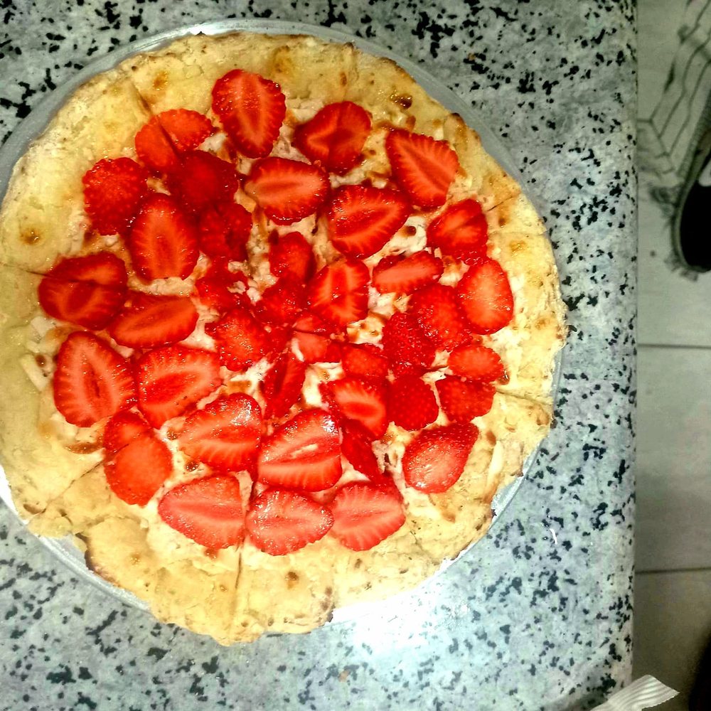 Pizza Morango com Chocolate Branco